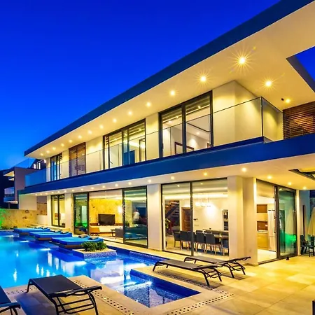 Cornelia - Kalkan Villa Kaş